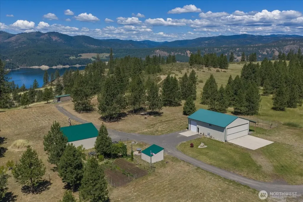 6472 Enterprise Road Fruitland WA 99129
