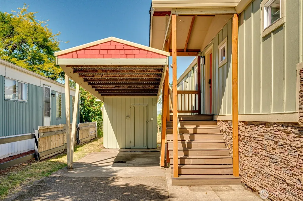 39100 NW Pacific Highway NW Woodland WA 98674
