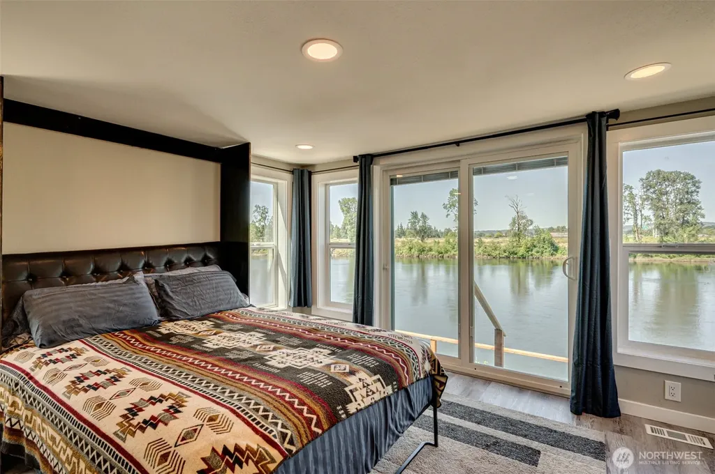 39100 NW Pacific Highway NW Woodland WA 98674