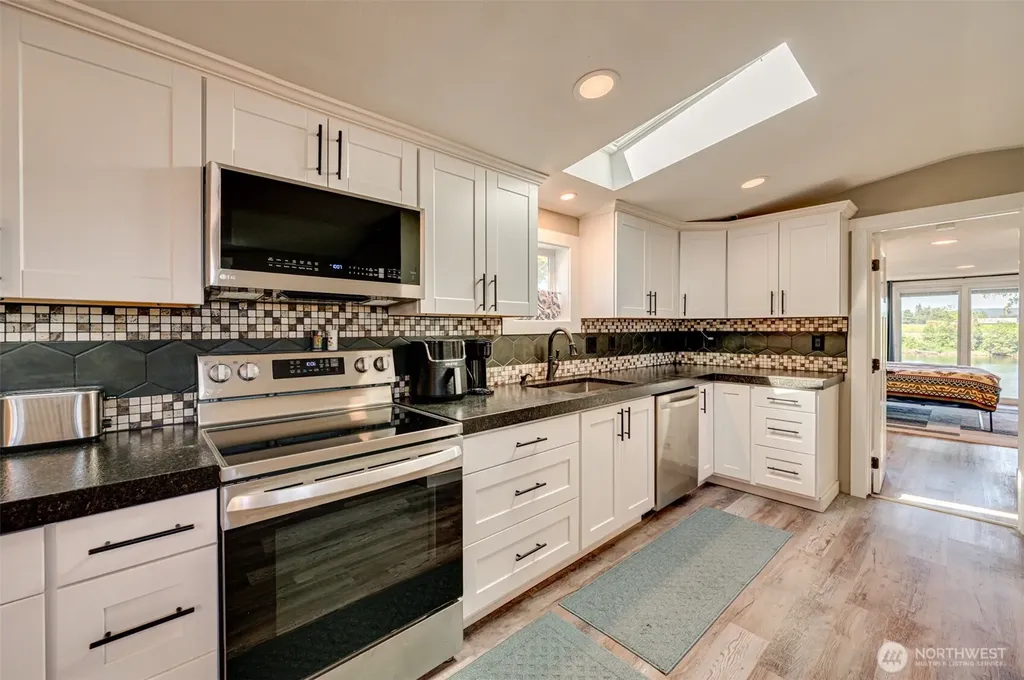 39100 NW Pacific Highway NW Woodland WA 98674
