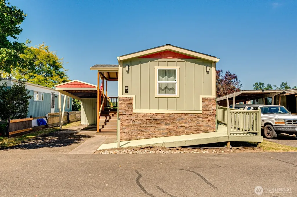 39100 NW Pacific Highway NW Woodland WA 98674