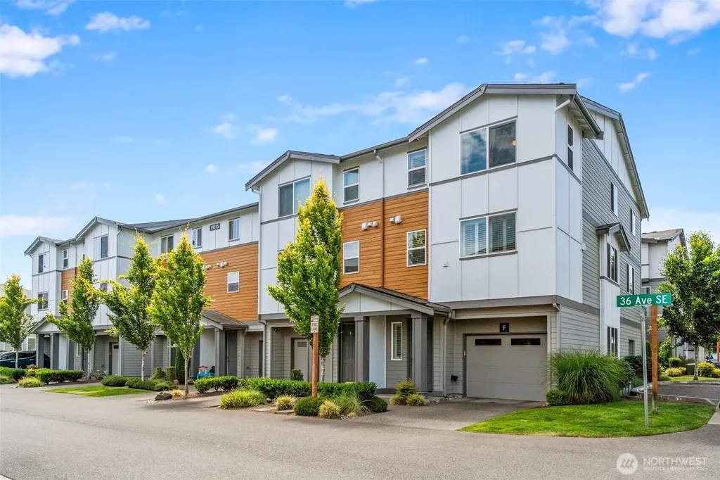 19315 36th Avenue SE Bothell WA 98012