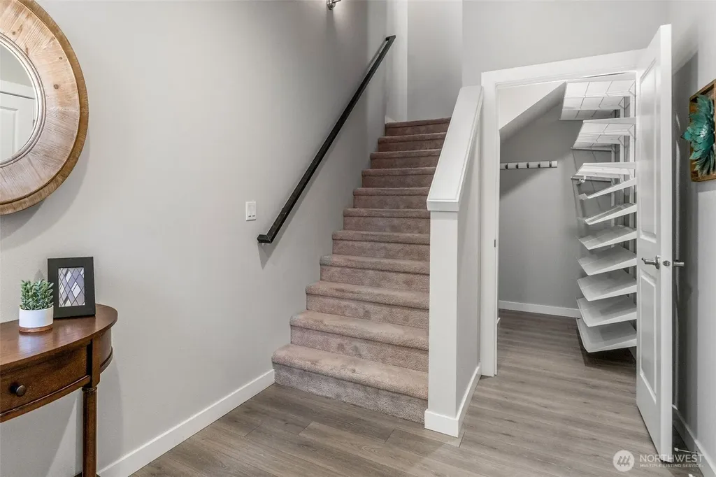 19315 36th Avenue SE Bothell WA 98012