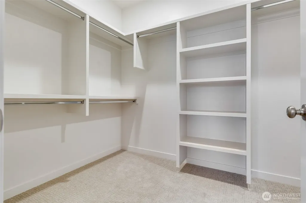 225 E 24th Avenue La Center WA 98629