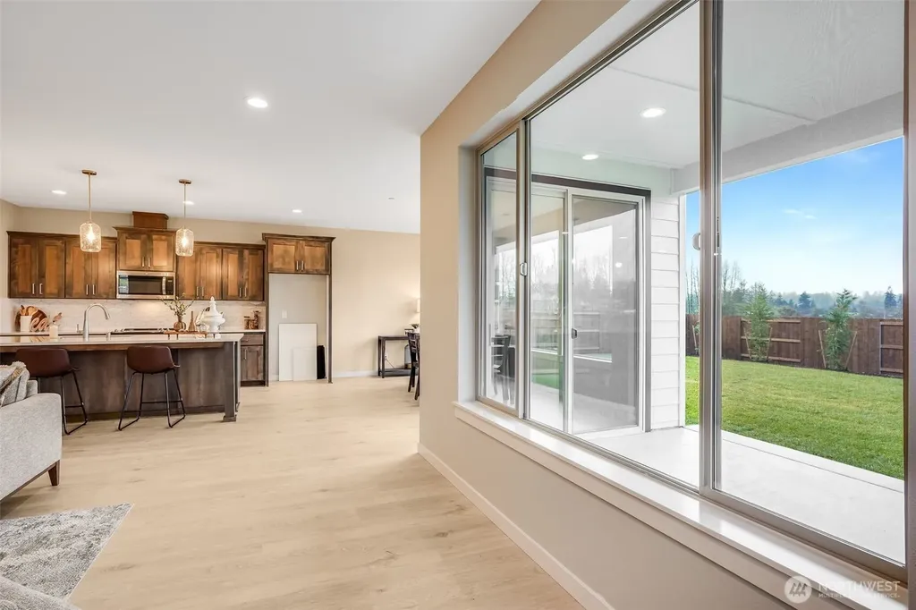 225 E 24th Avenue La Center WA 98629