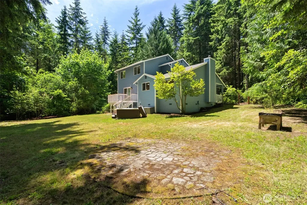 20247 NE Robin Lane Suquamish WA 98392