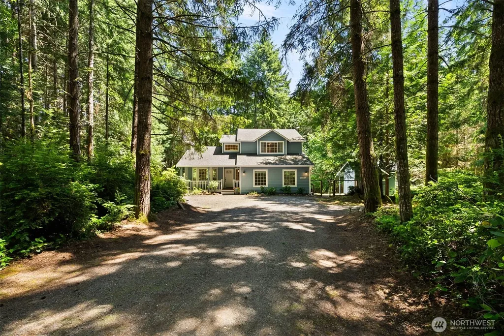 20247 NE Robin Lane Suquamish WA 98392