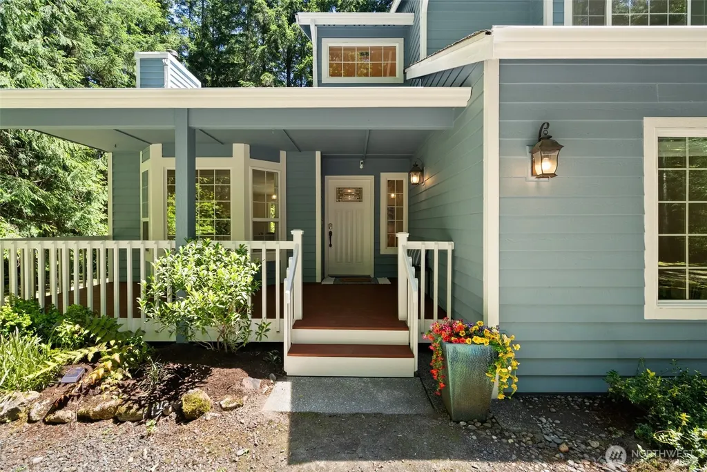 20247 NE Robin Lane Suquamish WA 98392