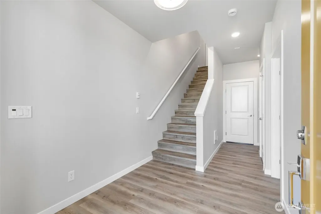 23340 Franklin Circle Black Diamond WA 98010
