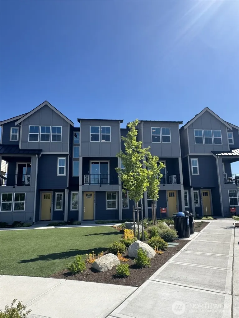 23340 Franklin Circle Black Diamond WA 98010