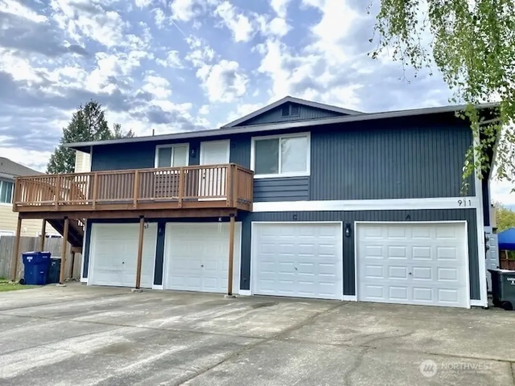 911 30th Street NE Auburn WA 98002