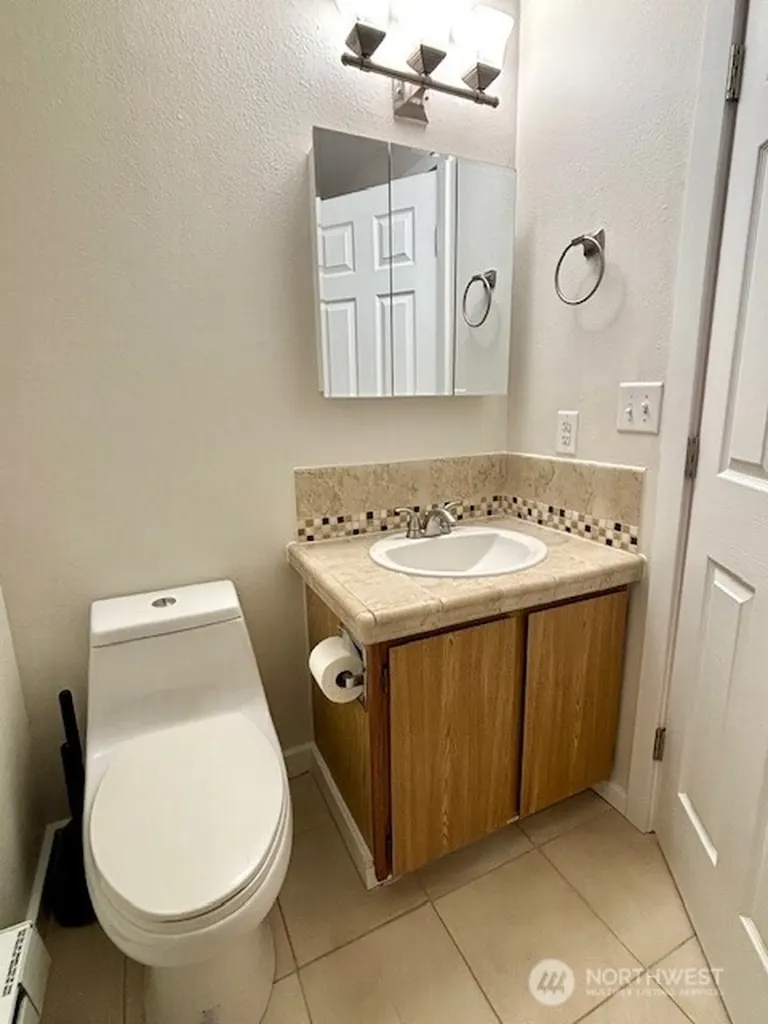 911 30th Street NE Auburn WA 98002