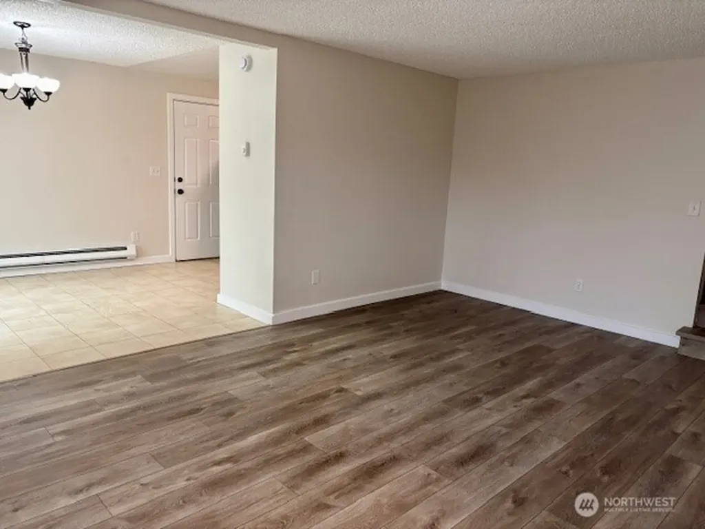 911 30th Street NE Auburn WA 98002