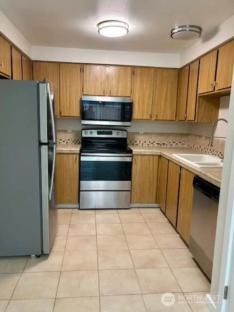 911 30th Street NE Auburn WA 98002