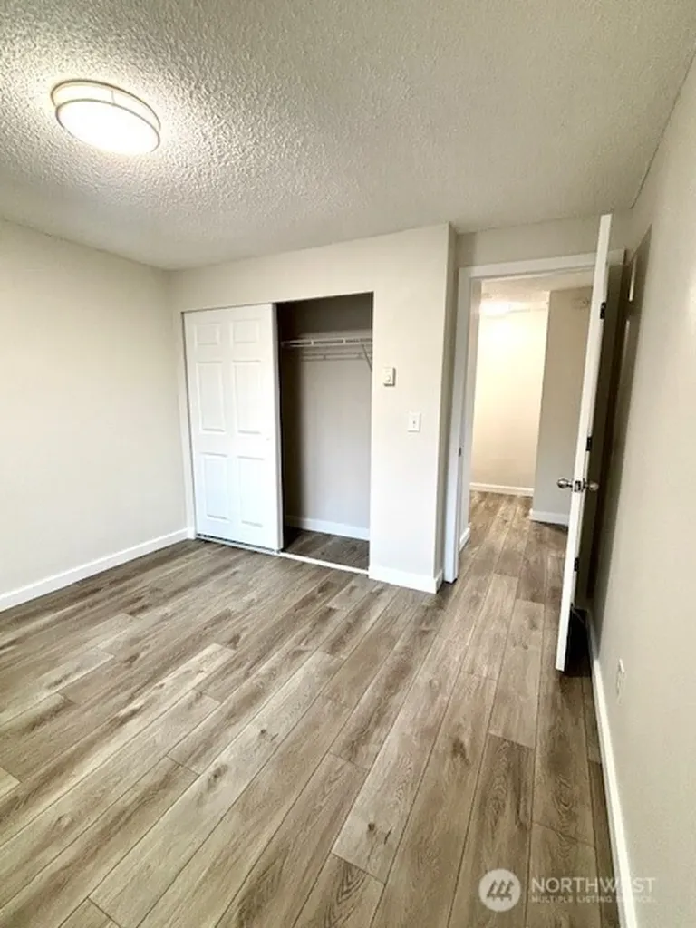 911 30th Street NE Auburn WA 98002