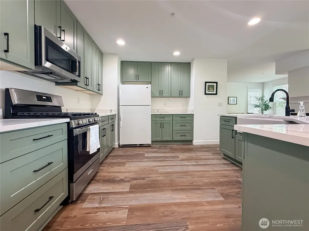 12208 NE 24th Street Bellevue WA 98005