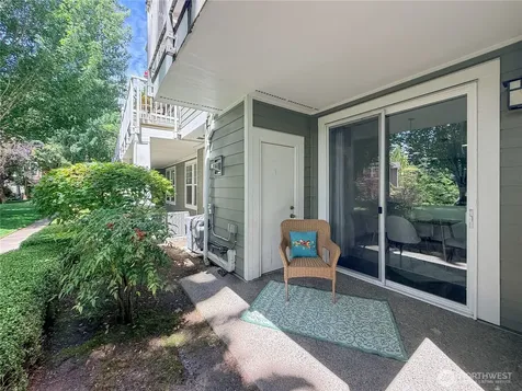 12208 NE 24th Street Bellevue WA 98005