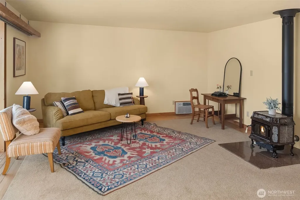 12422 SW Bachelor Road Vashon WA 98070