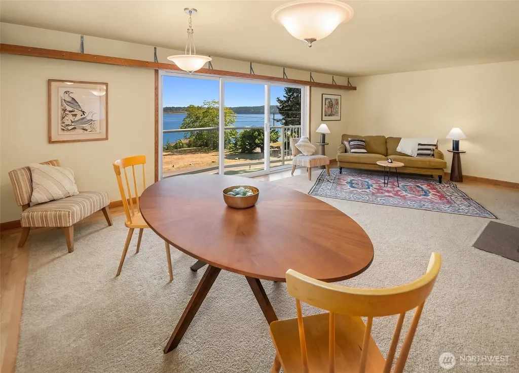 12422 SW Bachelor Road Vashon WA 98070