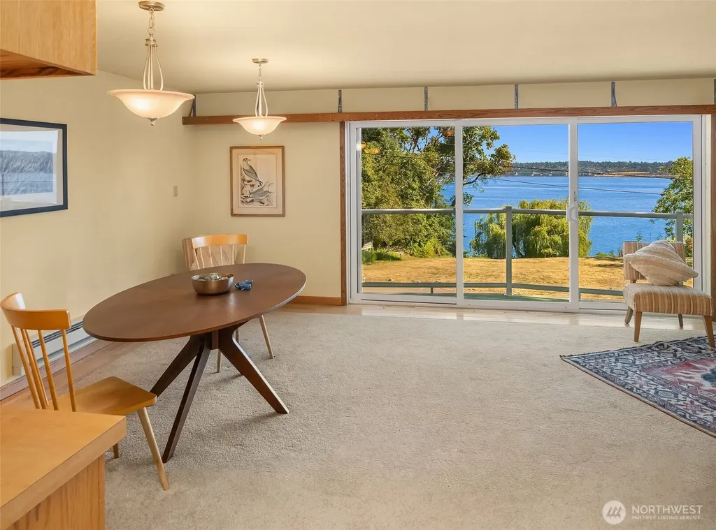 12422 SW Bachelor Road Vashon WA 98070