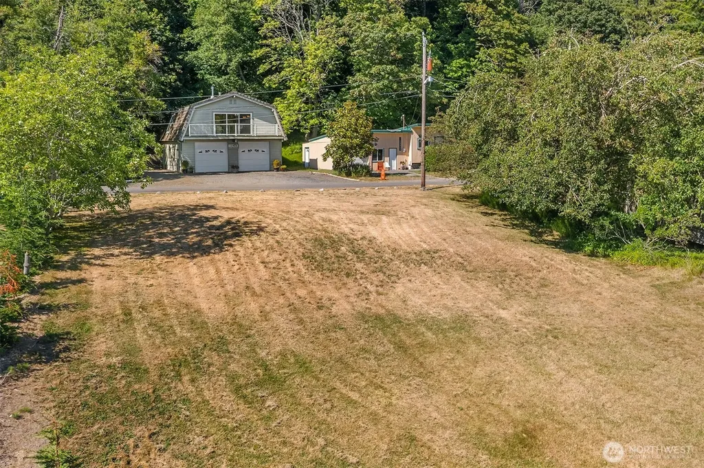 12422 SW Bachelor Road Vashon WA 98070