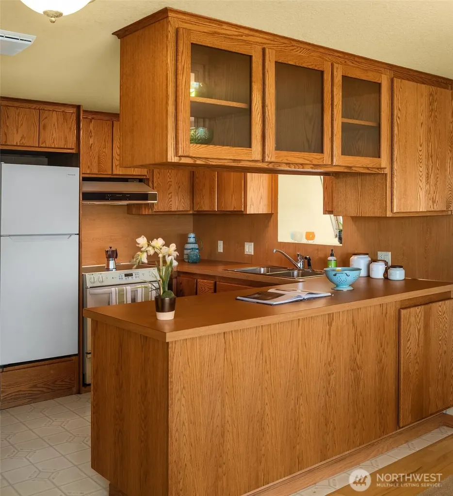 12422 SW Bachelor Road Vashon WA 98070
