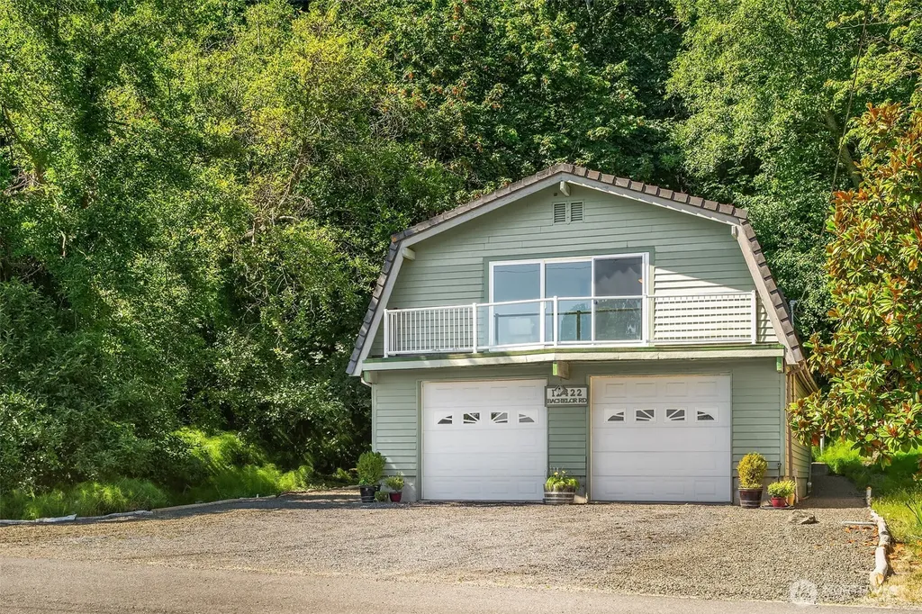 12422 SW Bachelor Road Vashon WA 98070