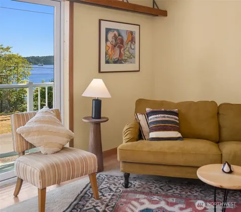 12422 SW Bachelor Road Vashon WA 98070