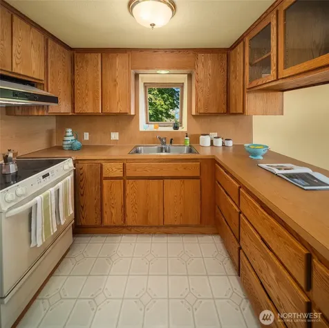 12422 SW Bachelor Road Vashon WA 98070