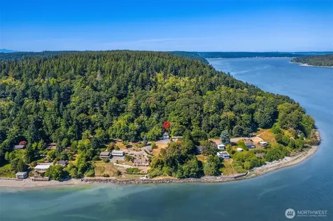 12422 SW Bachelor Road Vashon WA 98070