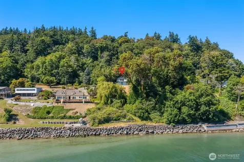12422 SW Bachelor Road Vashon WA 98070