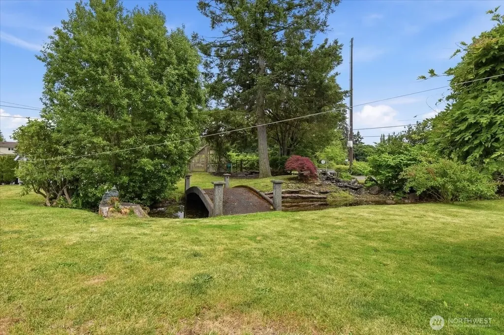 3115 204th Street SW Lynnwood WA 98036