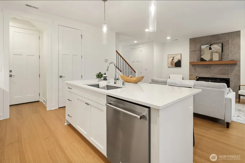 21224 82nd Place W Edmonds WA 98026