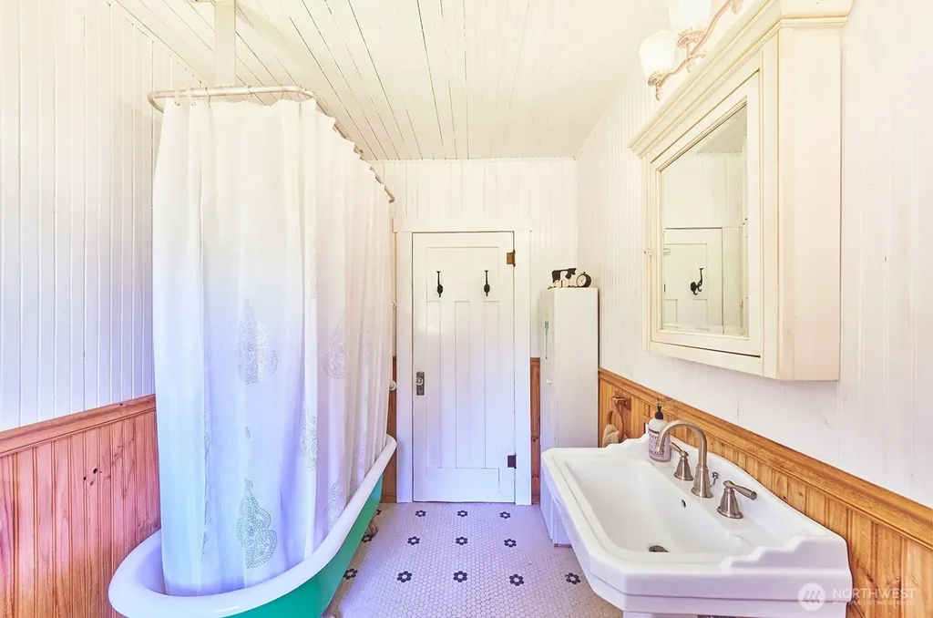 26405 Sandridge Road Ocean Park WA 98640
