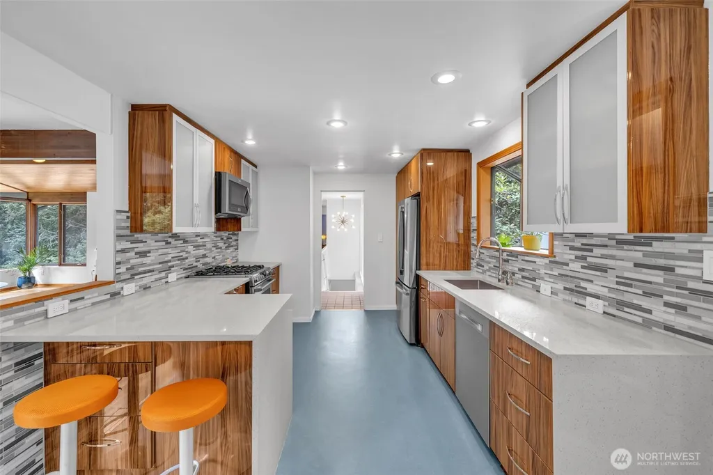 15605 72nd Avenue NE Kenmore WA 98208