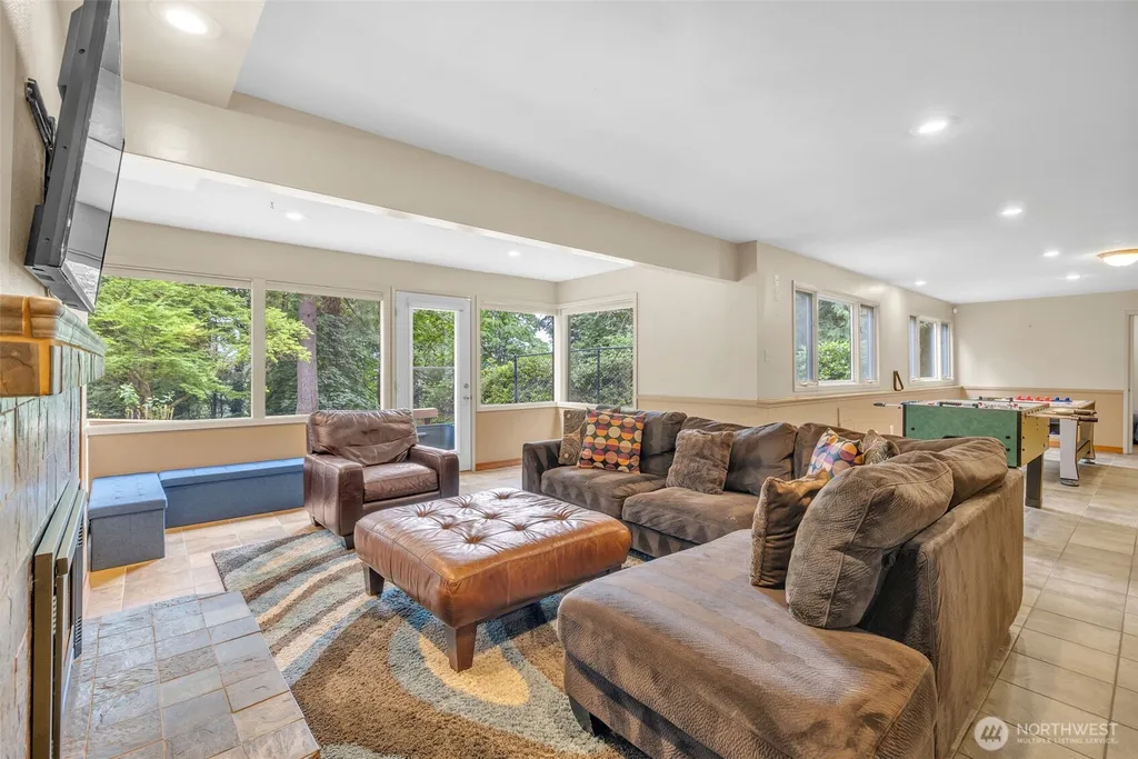 15605 72nd Avenue NE Kenmore WA 98208