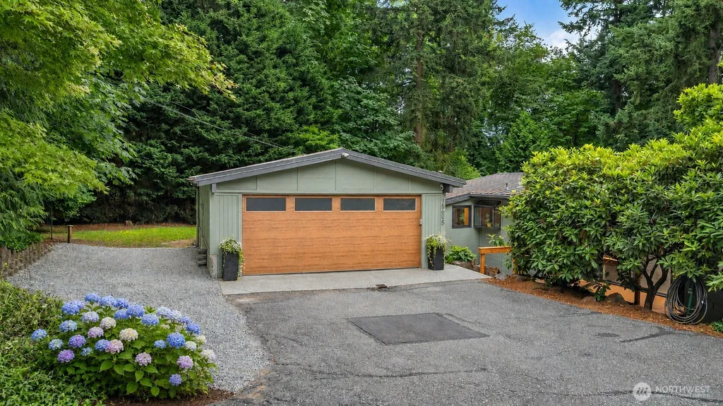 15605 72nd Avenue NE Kenmore WA 98208