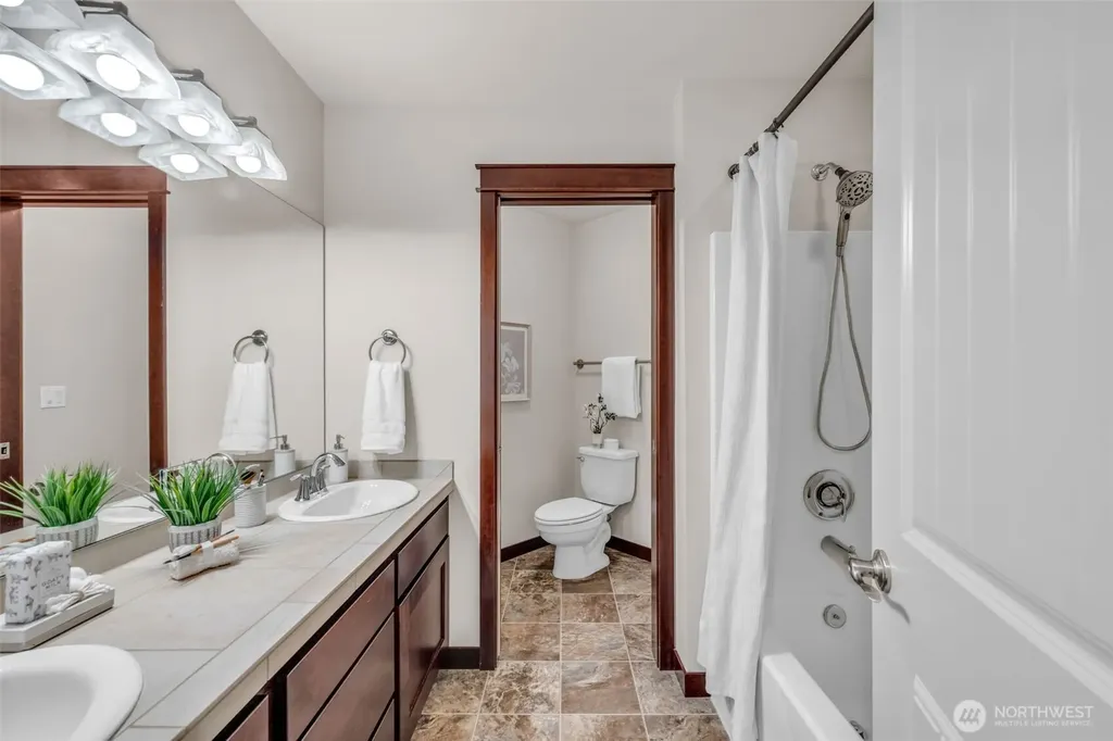 216 233rd Place SE Bothell WA 98021