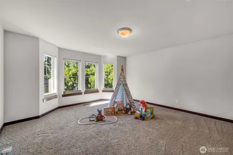 216 233rd Place SE Bothell WA 98021