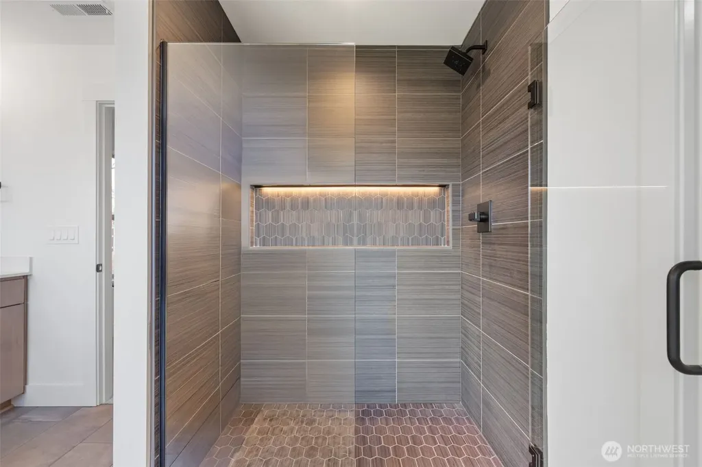 2308 E Dalmatian Drive La Center WA 98629