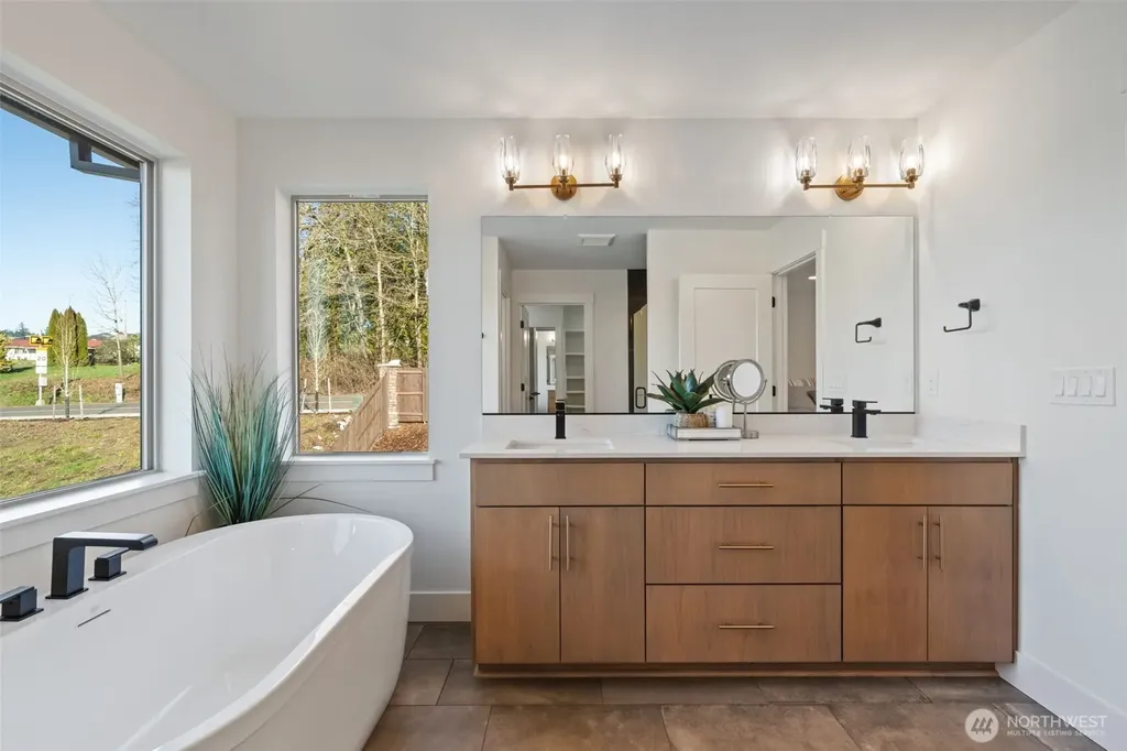 2308 E Dalmatian Drive La Center WA 98629