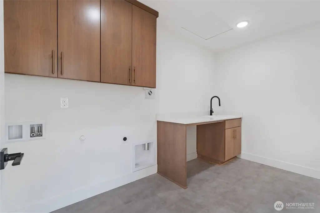 2308 E Dalmatian Drive La Center WA 98629