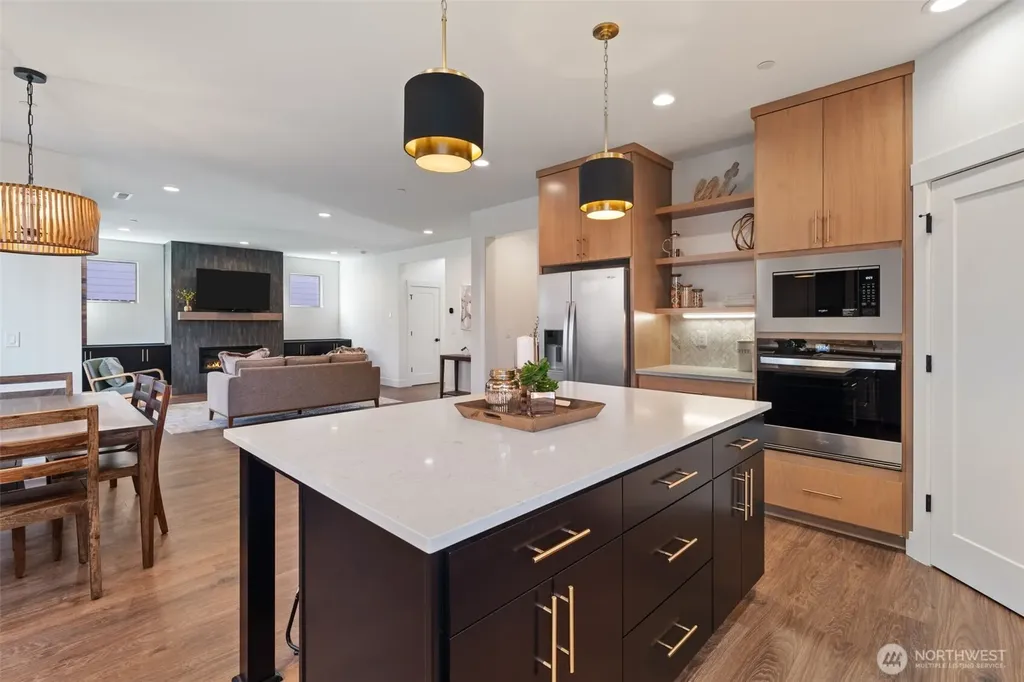 2308 E Dalmatian Drive La Center WA 98629