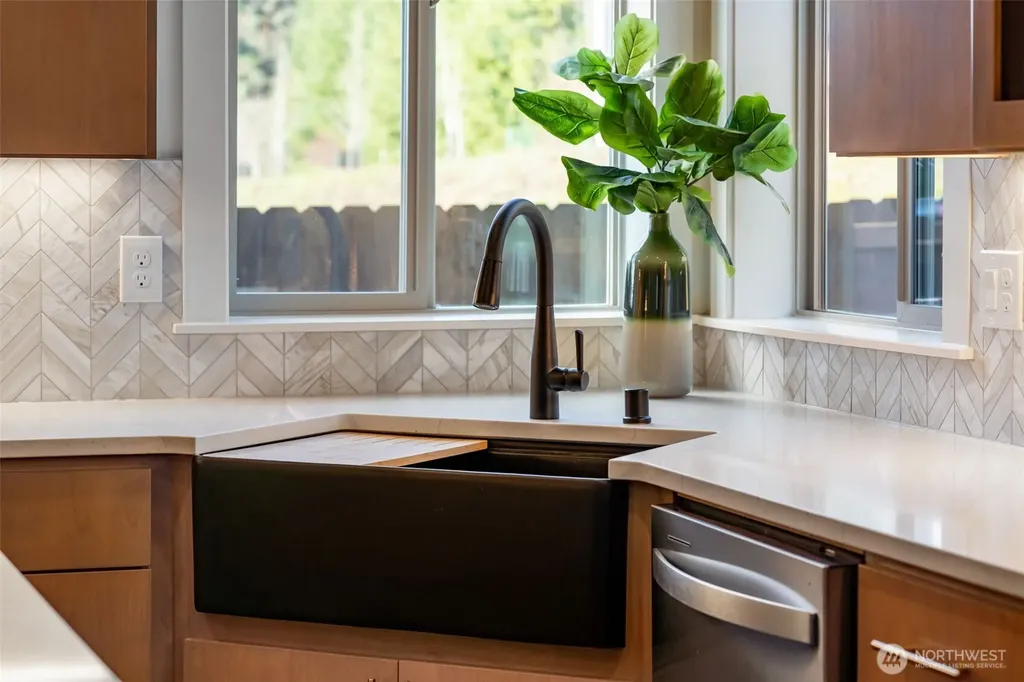 2308 E Dalmatian Drive La Center WA 98629