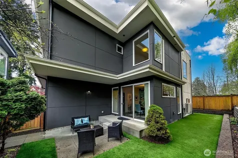 13721 Meridian Avenue N Seattle WA 98133