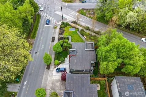 13721 Meridian Avenue N Seattle WA 98133