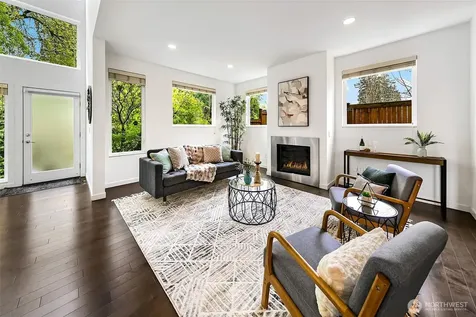 13721 Meridian Avenue N Seattle WA 98133