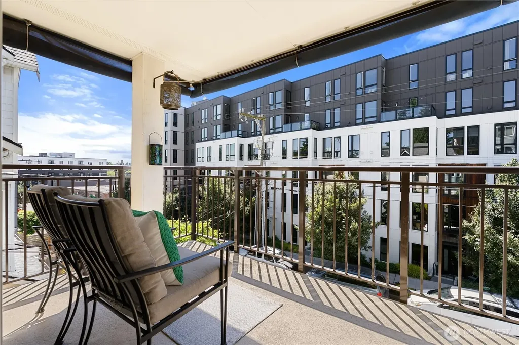 8720 Phinney Avenue N Seattle WA 98103