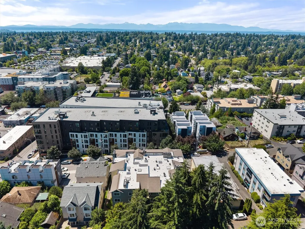 8720 Phinney Avenue N Seattle WA 98103