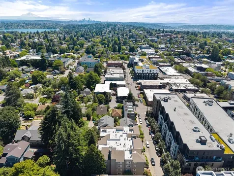 8720 Phinney Avenue N Seattle WA 98103